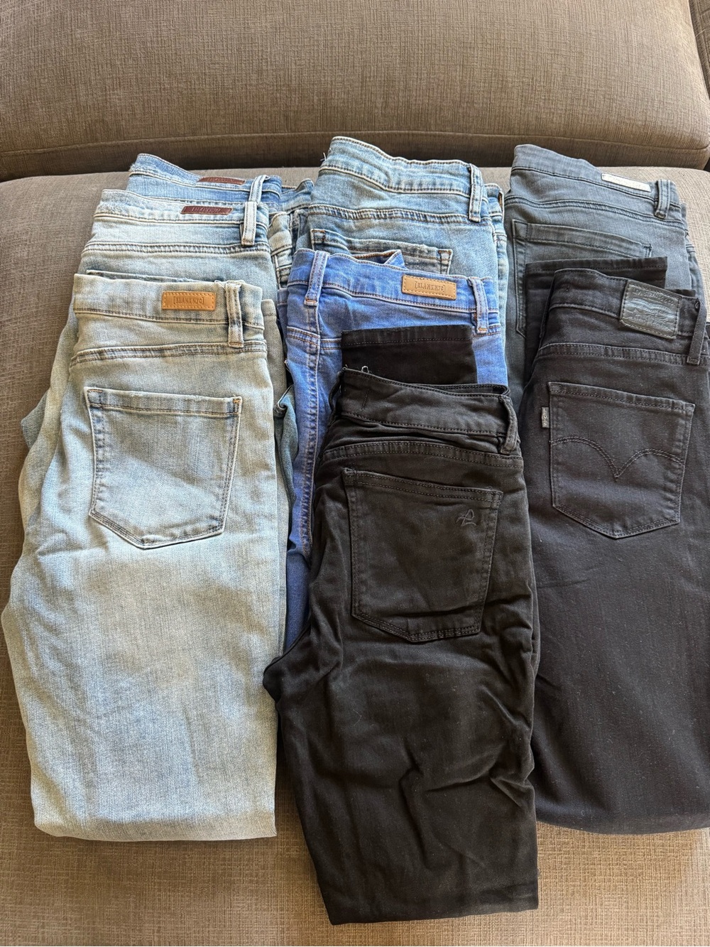 Bundle of 8 Women's Jeans